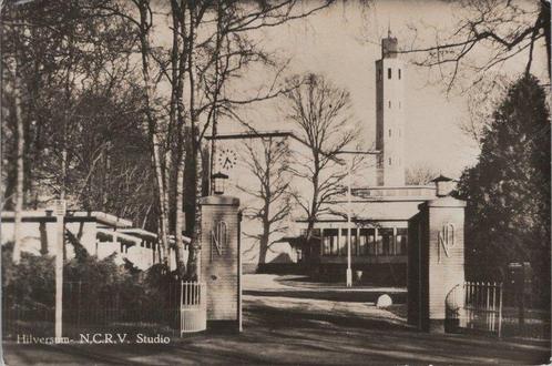 HILVERSUM - N.C.R.V Studio, Verzamelen, Ansichtkaarten | Nederland, Verzenden
