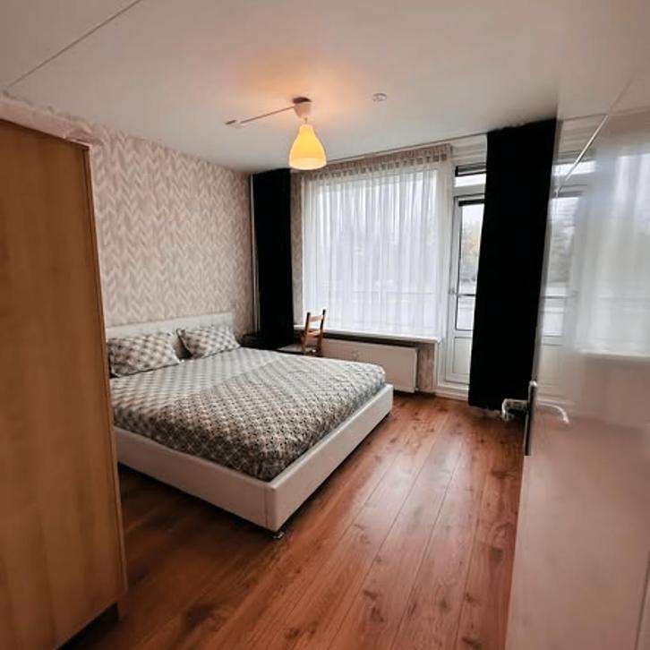 kamer in Rijswijk gevonden voor €900,- pm, Huizen en Kamers, Kamers te huur, Overige regio's