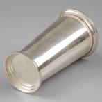 Bekervaas, D.J. Aubert s-Gravenhage ca. 1960 - Vaas - .835, Antiek en Kunst, Antiek | Goud en Zilver