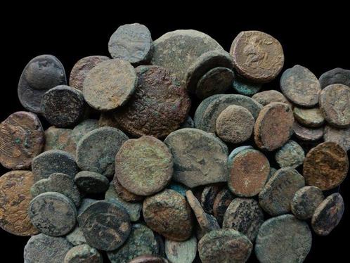Griekenland (Klein-Azië) Lot of 70 Æ coins (4th-2nd cent., Postzegels en Munten, Munten | Europa | Niet-Euromunten