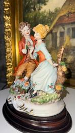 Capodimonte - Figuur - Biscuit porselein, Antiek en Kunst