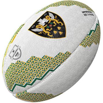 Gilbert Ball Supp Northampton Sz 4 van €21,99 voor €13,19 beschikbaar voor biedingen