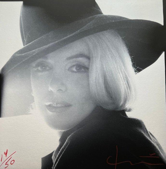 Bert Stern (1929–2013) - Marilyn Monroe Famous Marilyn, Antiek en Kunst, Kunst | Designobjecten