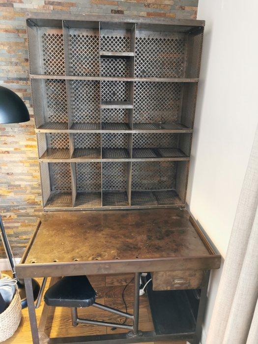 Bureau - Staal - postsorteringsunit, Antiek en Kunst, Antiek | Wandborden en Tegels