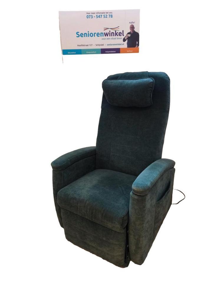 Sta op stoel van het merk Fitform met 3 motoren in stof, Huis en Inrichting, Fauteuils, 50 tot 75 cm, Minder dan 75 cm, Zo goed als nieuw