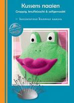 KUSSENS NAAIEN 9789461880949 DIV, Boeken, Hobby en Vrije tijd, Verzenden, Zo goed als nieuw, DIV