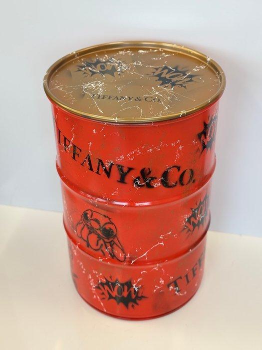 Rob VanMore - Oh Wow! Tiffany & Co Barrel, Antiek en Kunst, Kunst | Designobjecten