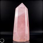 Prachtige rozenkwarts-obelisk – Symbool van liefde en