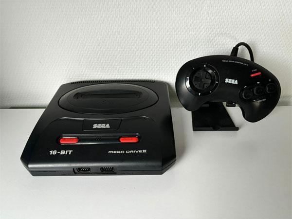 SEGA Megadrive II + Controller, Spelcomputers en Games, Games | Sega, Ophalen of Verzenden
