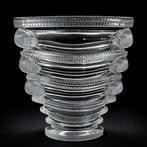Lalique - Vaas - geperst en gevormd, Antiek en Kunst