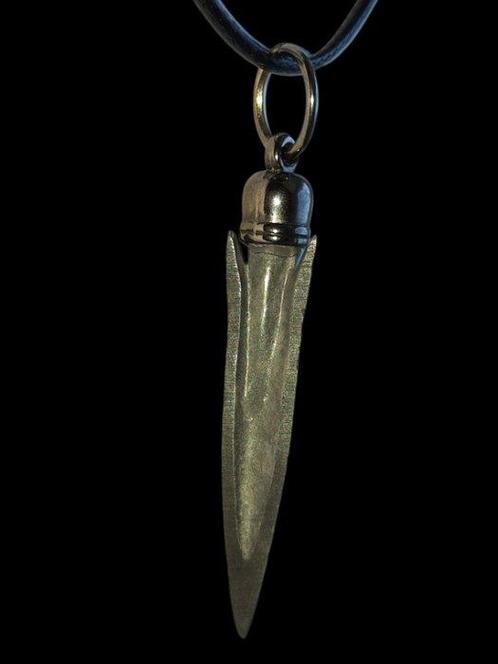 Scythisch Brons Hanger van een pijlpunt. - 48 mm (Zonder, Sieraden, Tassen en Uiterlijk, Antieke sieraden