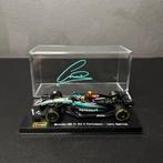 Mercedes - F1 W15 signed - Lewis Hamilton - 2024 -, Verzamelen, Nieuw