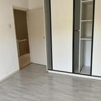 Woonruimte antikraak met balkon en parkeermogelijkheid, Direct bij eigenaar, Sliedrecht, Zuid-Holland