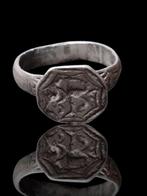 Viking periode Rare Silver Dubbel Fafnir Seal Ring (Zonder