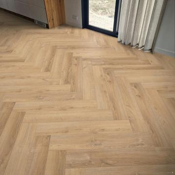 Licht eiken visgraat laminaat! | €35,95 p/m² | Hoomline beschikbaar voor biedingen