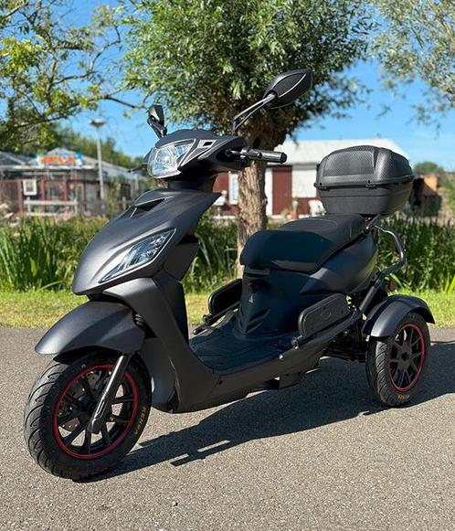IVA T3 2.0 Scootmobiel driewieler Mat Grijs 35km/u, Fietsen en Brommers, Brommeronderdelen | Scooters, Verzenden