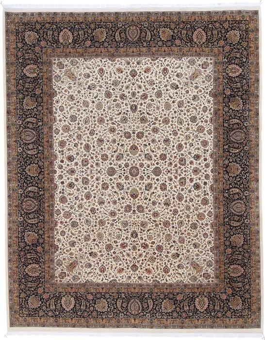Tabriz Inspired Very Fine Wool&Silk Carpet with Luxurious, Huis en Inrichting, Stoffering | Tapijten en Kleden