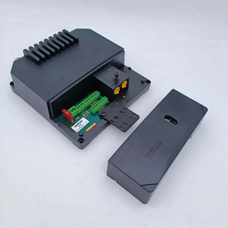 Simrad RS80B VHF Marifoon Black Box - Gebruikt Outlet, Watersport en Boten, Bootonderdelen, Gebruikt, Ophalen of Verzenden