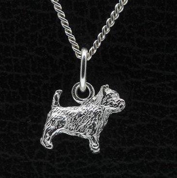 Zilveren Norwich terrier met staart ketting hanger - klein, Sieraden, Tassen en Uiterlijk, Kettinghangers, Verzenden