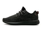 Adidas Yeezy Boost 350 V1 Pirate Black (2023) - Maat 36 EU, Ophalen of Verzenden, Nieuw, Yeezy