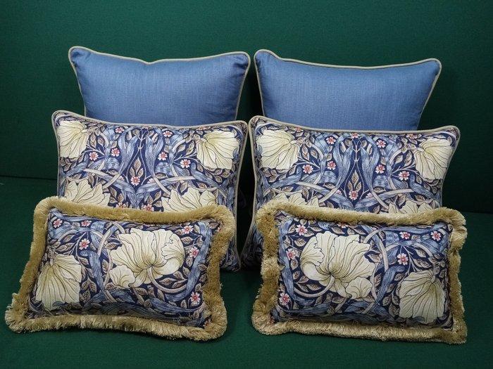 Kussen set met Pimpernel-stof, door Morris & Co, vulling, Antiek en Kunst, Kunst | Designobjecten
