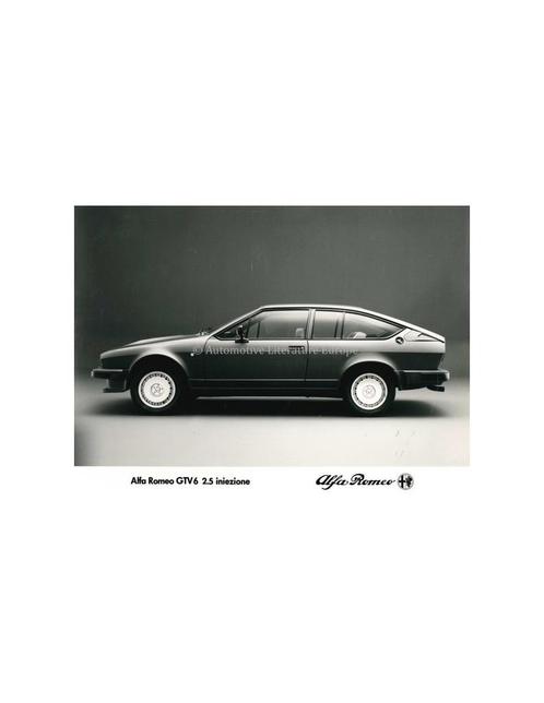 1980 ALFA ROMEO GTV6 2.5 INIEZIONE PERSFOTO, Boeken, Auto's | Folders en Tijdschriften, Alfa Romeo