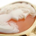 Vintage gouden hanger met camee (Hanger of bedel), Ophalen of Verzenden, Gebruikt, Goud, Overige merken