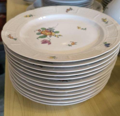 Nymphenburg - Eetservies (52) - Porselein - Met de hand, Antiek en Kunst, Antiek | Meubels | Tafels
