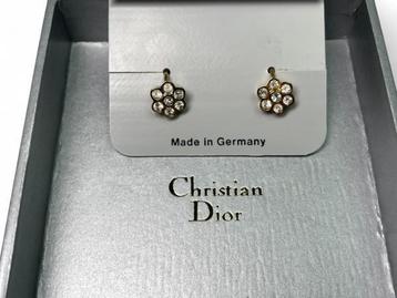 Veiling - Vintage Christian Dior Bloemen Oorbellen beschikbaar voor biedingen