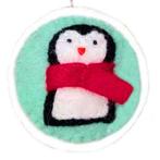 Kersthanger Lichtblauw Vilt Pinguin met Rode Sjaal - 8cm NIE, Nieuw, Ophalen of Verzenden