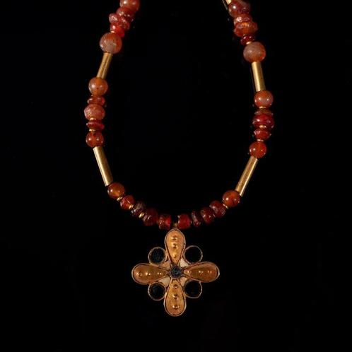 Merovingen Frankisch Merovingisch kruisholder in goud met, Sieraden, Tassen en Uiterlijk, Antieke sieraden
