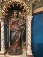 Grote Maagd met Kind in hout gesneden en gepolychromeerd –, Antiek en Kunst