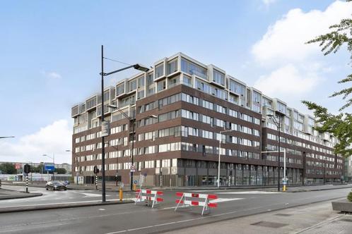 Appartement te huur in Amsterdam - 22 m² - 1 kamer(s), Huizen en Kamers, Huizen te huur, Noord-Holland, Appartement