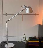 Artemide - Michele De Lucchi, Giancarlo Fassina - Tafellamp