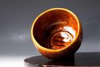 Ohi Chozaemon IX (1901-1986) - Kom - Very fine amber-glazed, Antiek en Kunst