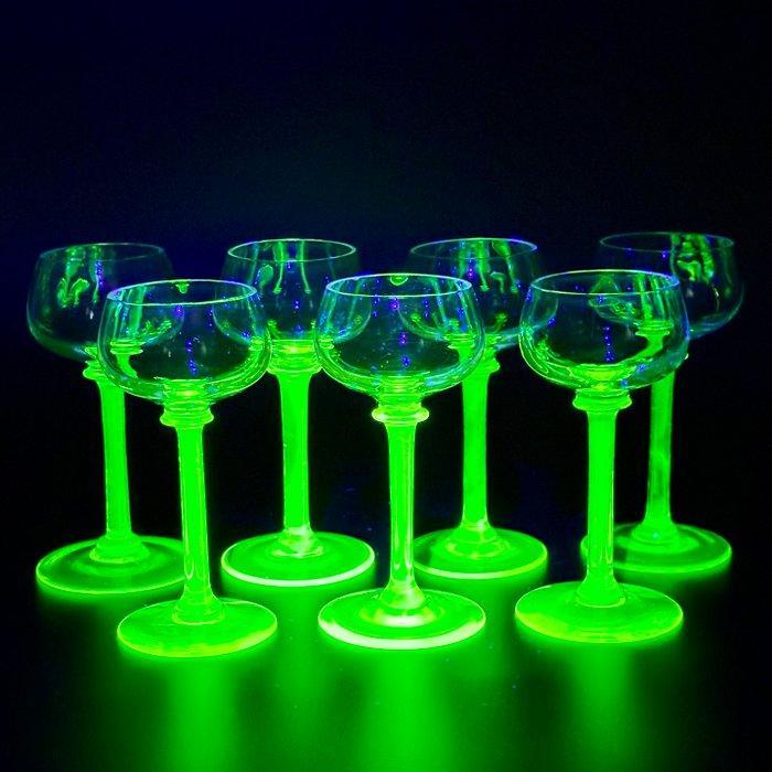 Verreries Doyen - Drankservies (7) - Uraniumglas - Vaseline, Antiek en Kunst, Kunst | Designobjecten