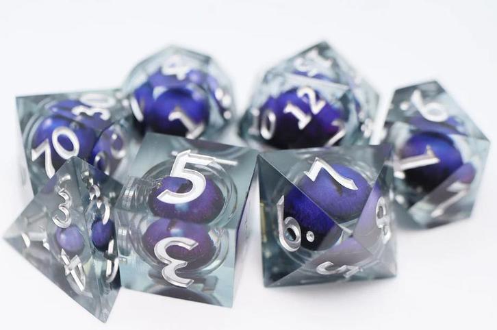 RPG Dice Set - Exclusive Sharp Edge Moving Eye Purple, Hobby en Vrije tijd, Gezelschapsspellen | Bordspellen, Nieuw, Verzenden
