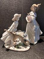 Nao by Lladró, NADAL - Beeldje, Bloemenmeisje (2) - 21 cm -