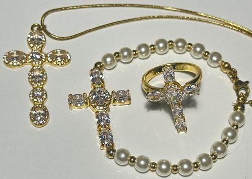 Set met schelpenparels en kruis met zirkonia. Hoge, Antiek en Kunst, Antiek | Boeken en Bijbels