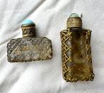Parfumfles (2) - Glas, Brass, Plastic - Set van 2