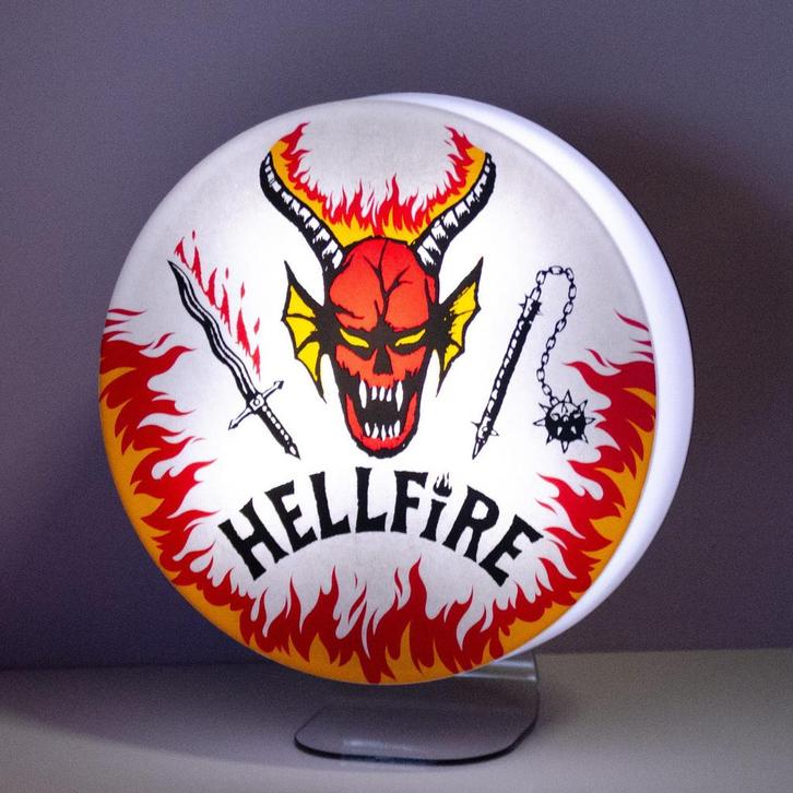 Stranger Things Hellfire Club logo lamp, Huis en Inrichting, Lampen | Overige, Verzenden