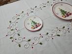 Elegante Tovaglia Natalizia ricamata a mano su misto lino 12, Antiek en Kunst, Antiek | Kleden en Textiel