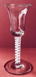 18 de eeuws Luiks glas - Drinkglas - tulpglas - Kristal - 18, Antiek en Kunst, Antiek | Glas en Kristal