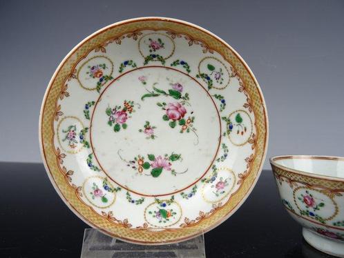 Kop en schotel - Porselein - Qianlong 1736-1795, Antiek en Kunst, Antiek | Overige Antiek