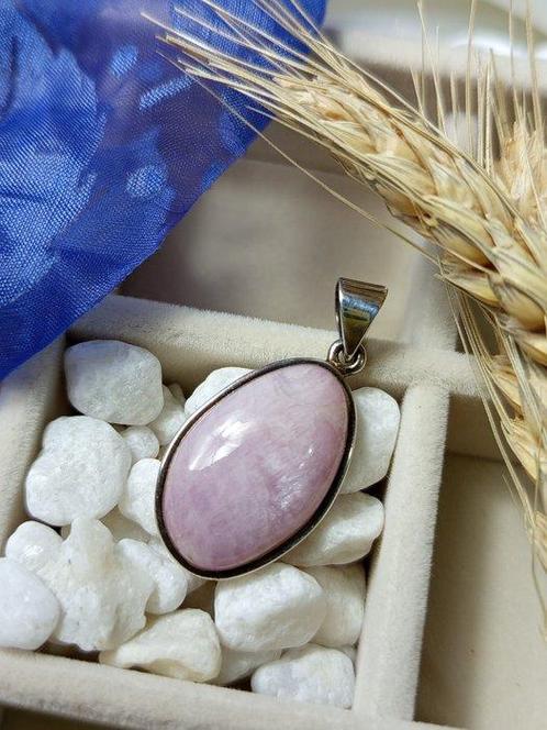 925 zilveren sieraden met Kunziet van topkwaliteit, uniek, Verzamelen, Mineralen en Fossielen
