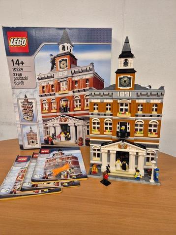 Lego - Creator Expert - 10224 - Town Hall - 2010-2020 beschikbaar voor biedingen