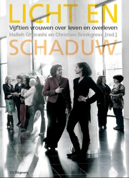 Licht en schaduw 9789086594221, Boeken, Politiek en Maatschappij, Gelezen, Verzenden