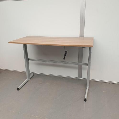 Steelcase elektrisch zit-sta bureau met nieuw blad - 160x80, Huis en Inrichting, Bureaus, Ophalen of Verzenden