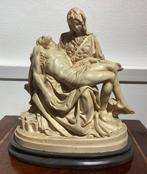 Santini - Beeldje - PIETA - Marmer, Alabasterstof, Antiek en Kunst, Antiek | Boeken en Bijbels