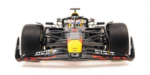 Minichamps 1:18 - Model raceauto - Oracle Red Bull Racing, Hobby en Vrije tijd, Modelauto's | 1:5 tot 1:12